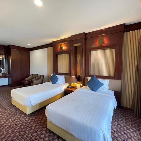 Hotel Gassan Legacy Golf Club Lamphun Esterno foto