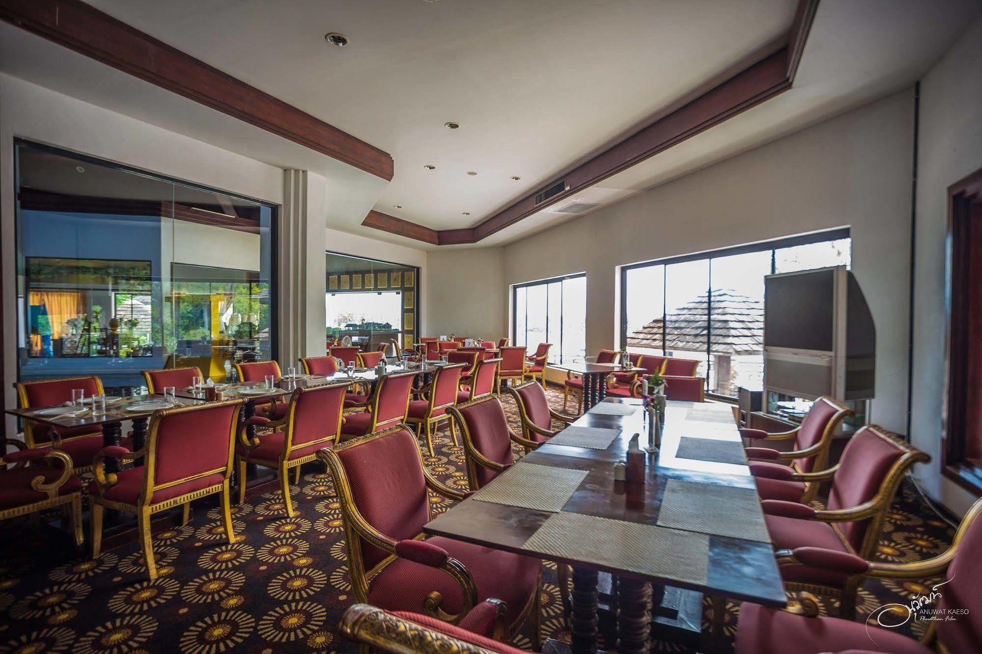 Hotel Gassan Legacy Golf Club Lamphun Esterno foto