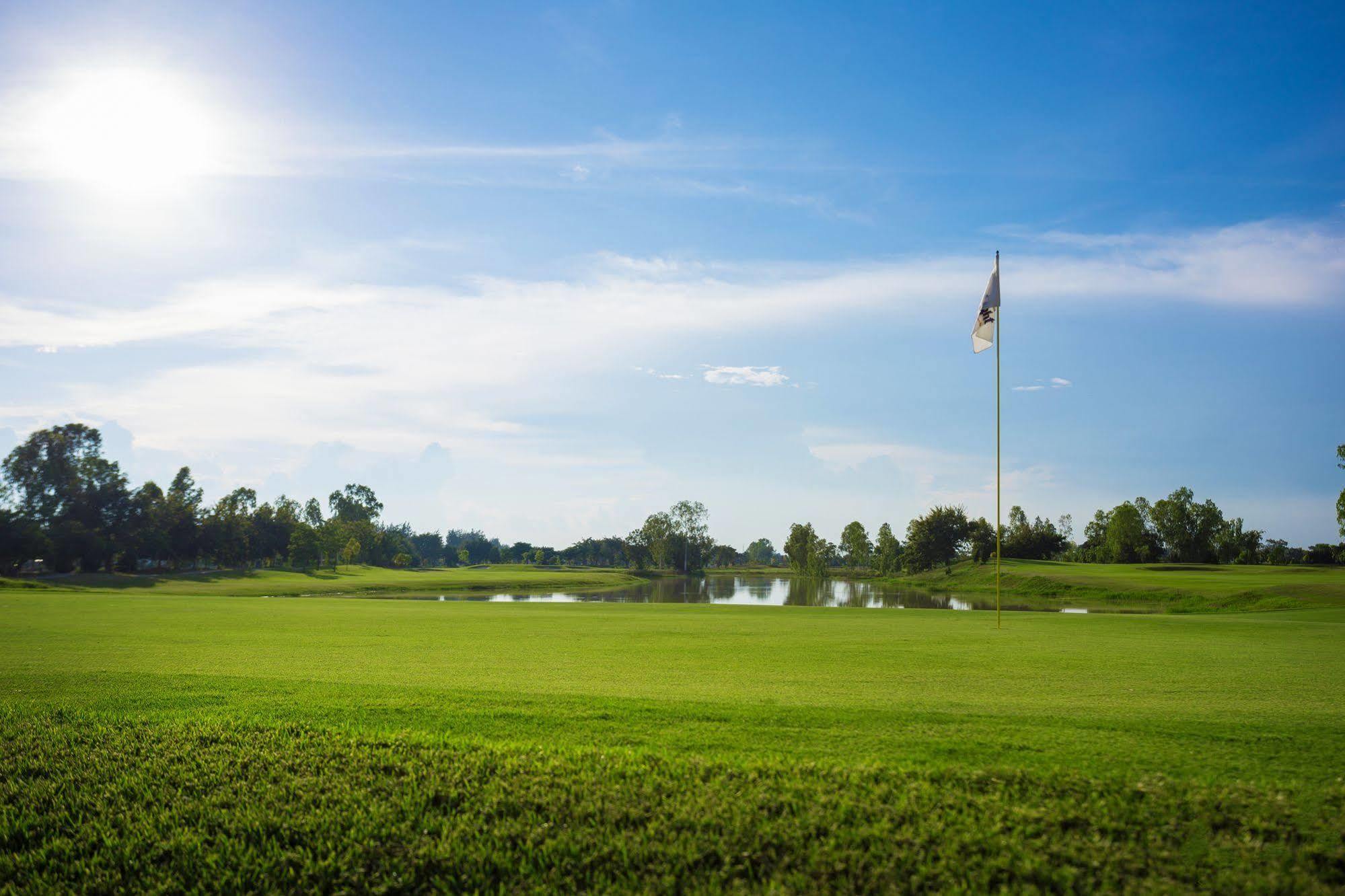 Hotel Gassan Legacy Golf Club Lamphun Esterno foto